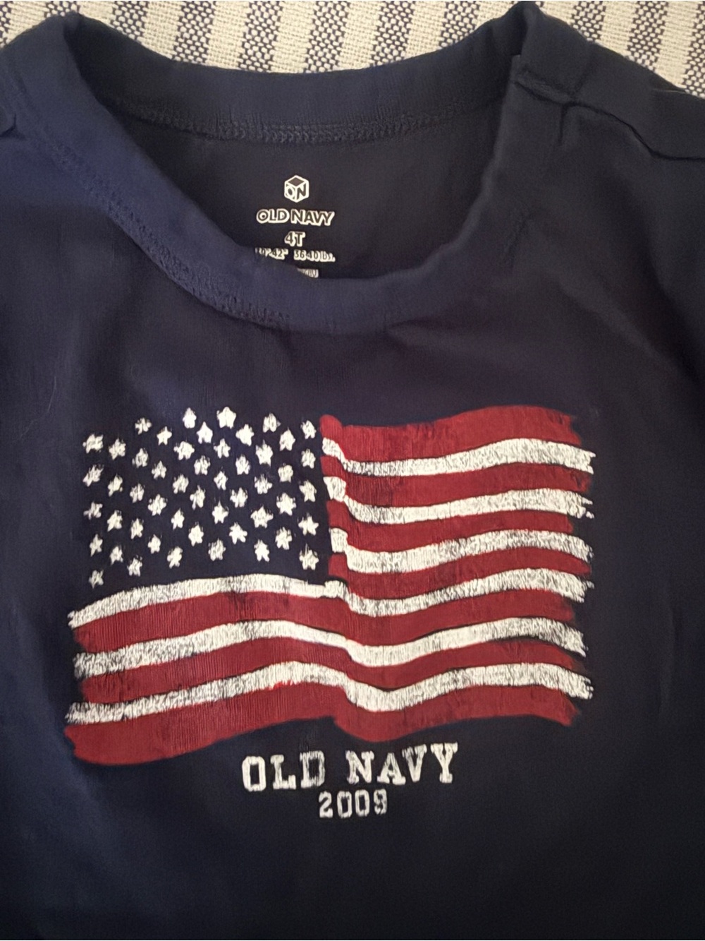 Old Navy Navy Short-Sleeve Tee with American Flag Graphic